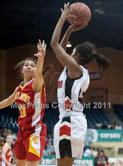 Thumbnail 2 in Cathedral Catholic vs Mount Miguel (CIF SDS D3 Final) photogallery.