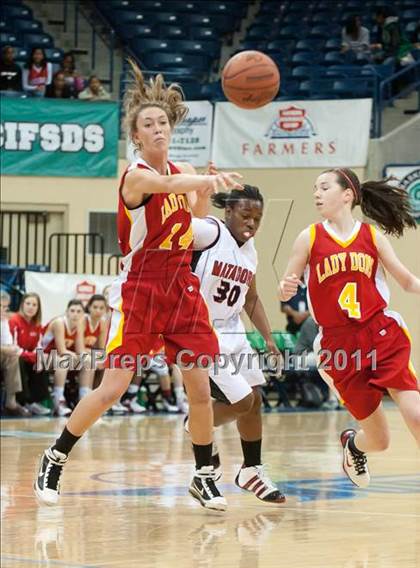 Thumbnail 3 in Cathedral Catholic vs Mount Miguel (CIF SDS D3 Final) photogallery.