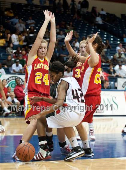 Thumbnail 1 in Cathedral Catholic vs Mount Miguel (CIF SDS D3 Final) photogallery.