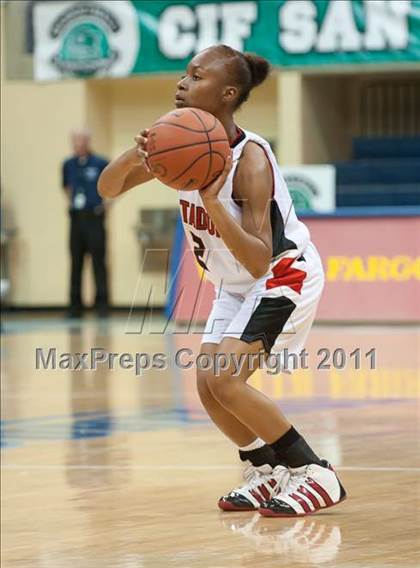 Thumbnail 1 in Cathedral Catholic vs Mount Miguel (CIF SDS D3 Final) photogallery.