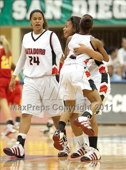 Thumbnail 3 in Cathedral Catholic vs Mount Miguel (CIF SDS D3 Final) photogallery.