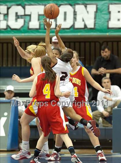 Thumbnail 3 in Cathedral Catholic vs Mount Miguel (CIF SDS D3 Final) photogallery.