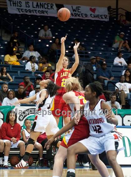 Thumbnail 3 in Cathedral Catholic vs Mount Miguel (CIF SDS D3 Final) photogallery.