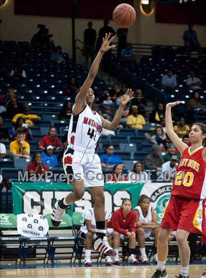 Thumbnail 2 in Cathedral Catholic vs Mount Miguel (CIF SDS D3 Final) photogallery.