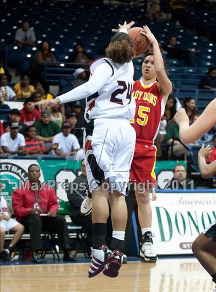 Thumbnail 1 in Cathedral Catholic vs Mount Miguel (CIF SDS D3 Final) photogallery.