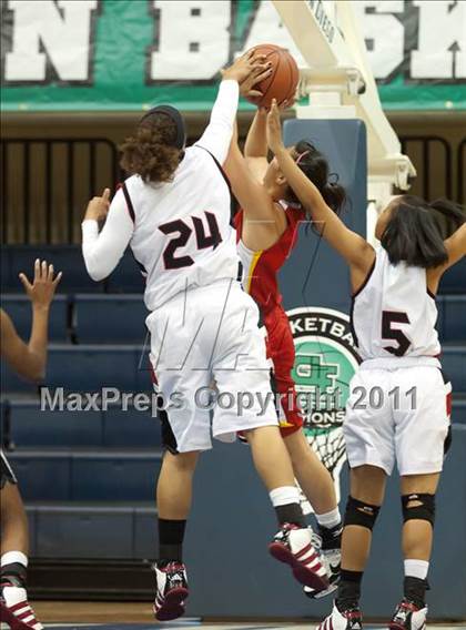 Thumbnail 3 in Cathedral Catholic vs Mount Miguel (CIF SDS D3 Final) photogallery.