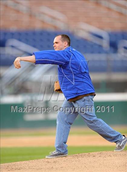 Thumbnail 1 in Rancho Cucamonga vs. Alta Loma (Battle of the Baseline League) photogallery.