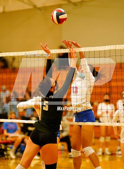 Thumbnail 3 in Stockton Classic photogallery.
