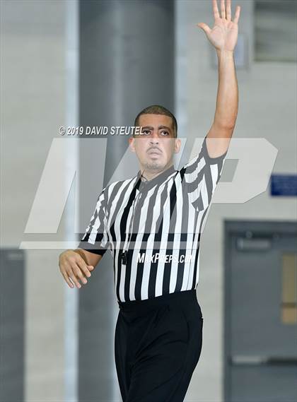 Thumbnail 1 in Roseville vs. Dixon (Les Curry Invitational) photogallery.