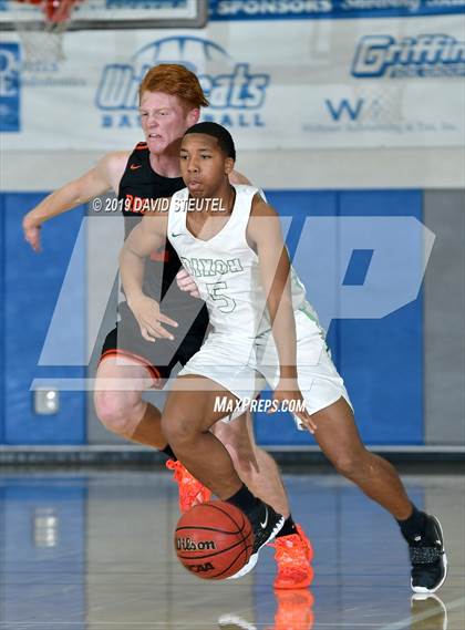 Thumbnail 1 in Roseville vs. Dixon (Les Curry Invitational) photogallery.