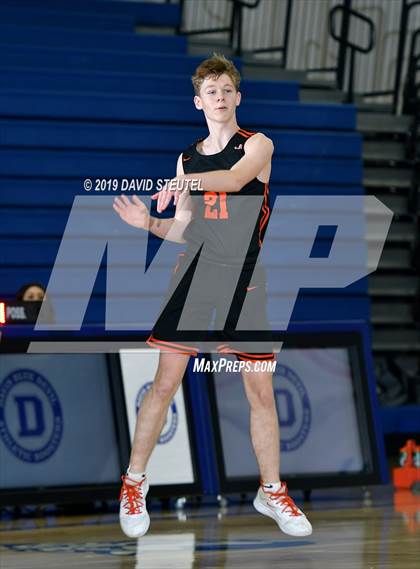 Thumbnail 1 in Roseville vs. Dixon (Les Curry Invitational) photogallery.