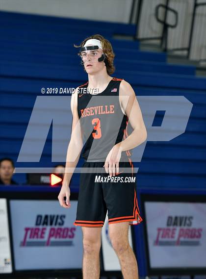Thumbnail 3 in Roseville vs. Dixon (Les Curry Invitational) photogallery.