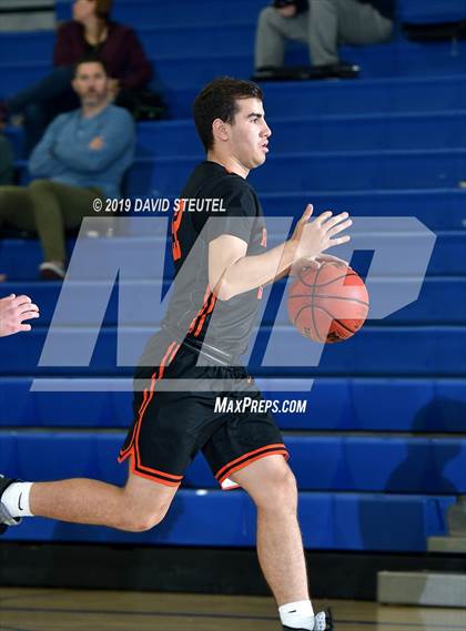 Thumbnail 2 in Roseville vs. Dixon (Les Curry Invitational) photogallery.