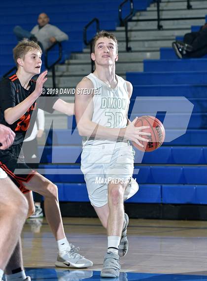 Thumbnail 1 in Roseville vs. Dixon (Les Curry Invitational) photogallery.