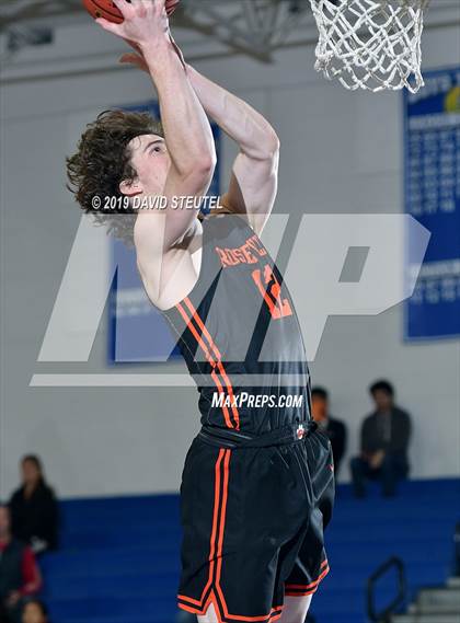 Thumbnail 2 in Roseville vs. Dixon (Les Curry Invitational) photogallery.