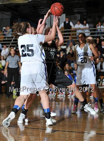 Thumbnail 1 in Fossil Ridge @ Highlands Ranch (CHSAA 5A Sweet 16 Round) photogallery.