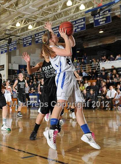 Thumbnail 2 in Fossil Ridge @ Highlands Ranch (CHSAA 5A Sweet 16 Round) photogallery.
