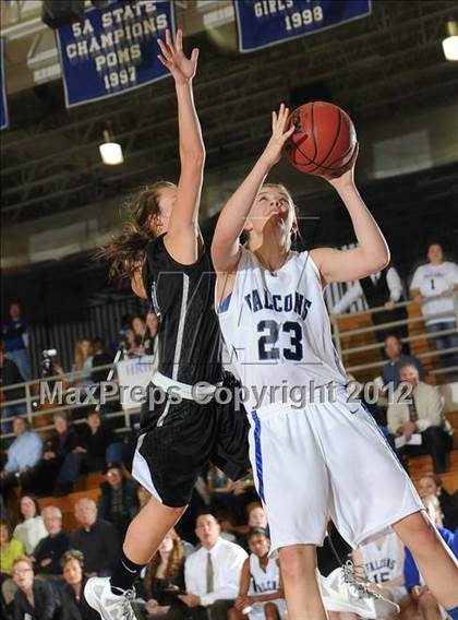 Thumbnail 1 in Fossil Ridge @ Highlands Ranch (CHSAA 5A Sweet 16 Round) photogallery.