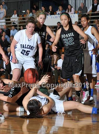 Thumbnail 3 in Fossil Ridge @ Highlands Ranch (CHSAA 5A Sweet 16 Round) photogallery.