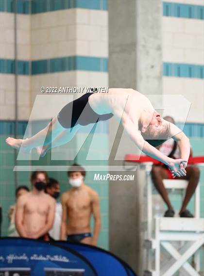 Thumbnail 1 in NCHSAA 1A/2A State Diving Championships photogallery.