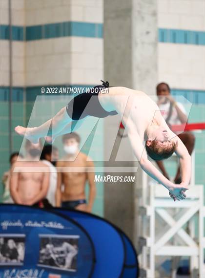 Thumbnail 2 in NCHSAA 1A/2A State Diving Championships photogallery.