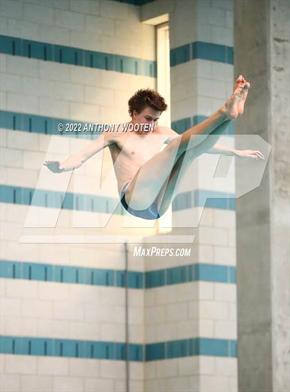 Thumbnail 1 in NCHSAA 1A/2A State Diving Championships photogallery.