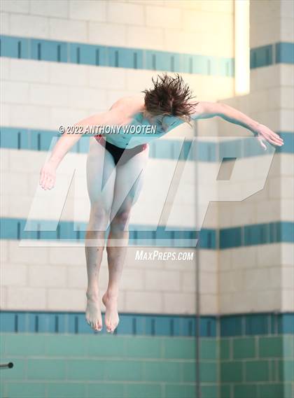 Thumbnail 2 in NCHSAA 1A/2A State Diving Championships photogallery.