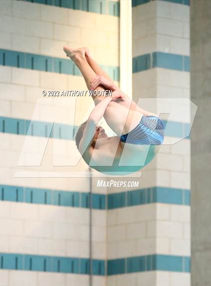 Thumbnail 2 in NCHSAA 1A/2A State Diving Championships photogallery.