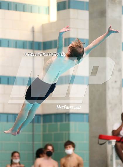 Thumbnail 3 in NCHSAA 1A/2A State Diving Championships photogallery.