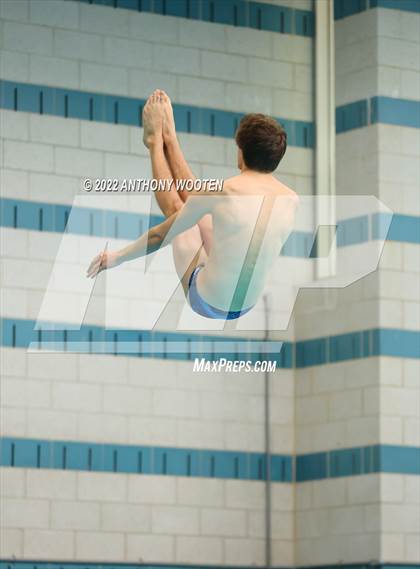 Thumbnail 1 in NCHSAA 1A/2A State Diving Championships photogallery.