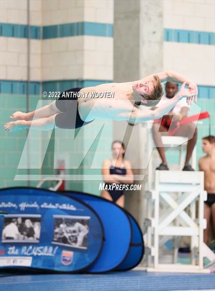 Thumbnail 2 in NCHSAA 1A/2A State Diving Championships photogallery.