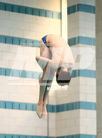 Thumbnail 1 in NCHSAA 1A/2A State Diving Championships photogallery.