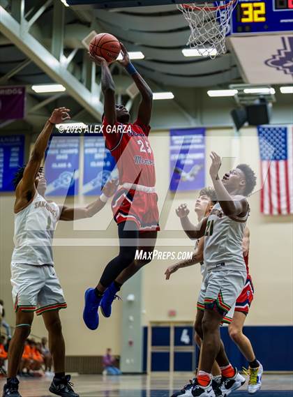Thumbnail 3 in Veterans Memorial vs Sam Houston (UIL 5A Reg 4 Round 2) photogallery.