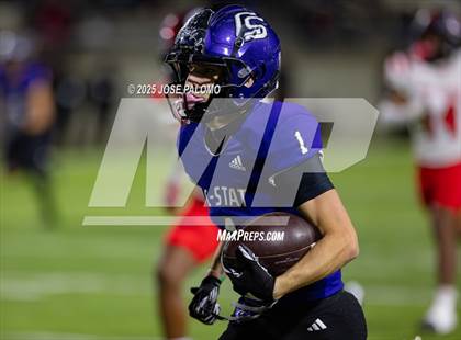 Thumbnail 3 in College Station vs. Port Arthur Memorial (UIL 5A D1 Football Regional) photogallery.