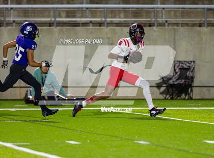 Thumbnail 1 in College Station vs. Port Arthur Memorial (UIL 5A D1 Football Regional) photogallery.