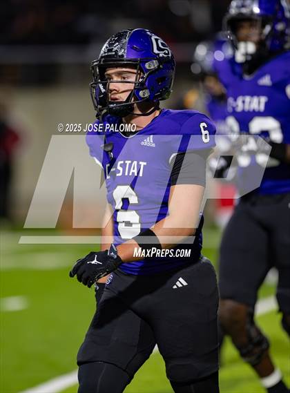 Thumbnail 3 in College Station vs. Port Arthur Memorial (UIL 5A D1 Football Regional) photogallery.