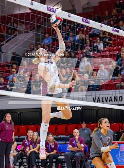 Thumbnail 2 in McMichael vs Seaforth (NCHSAA 2A Final) photogallery.