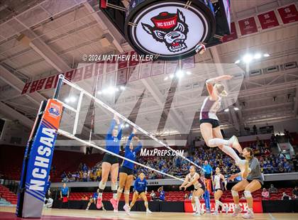 Thumbnail 3 in McMichael vs Seaforth (NCHSAA 2A Final) photogallery.