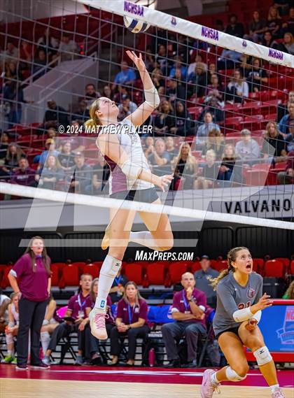 Thumbnail 1 in McMichael vs Seaforth (NCHSAA 2A Final) photogallery.