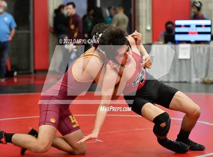 Thumbnail 2 in Woodrow Wilson vs Santa Paula (CIF Southern Section Wrestling Championships) photogallery.