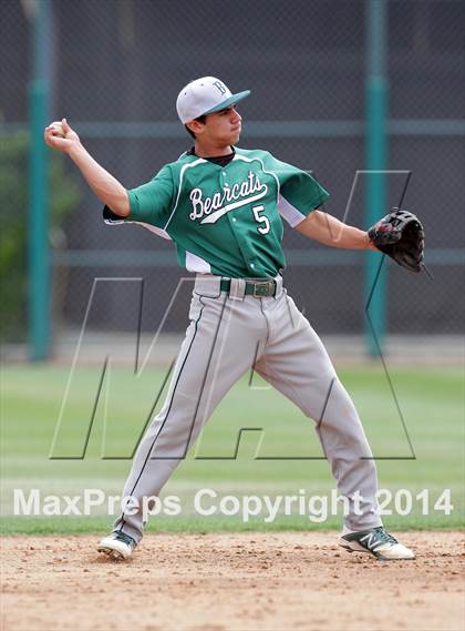 Thumbnail 3 in Bonita @ Harvard-Westlake photogallery.