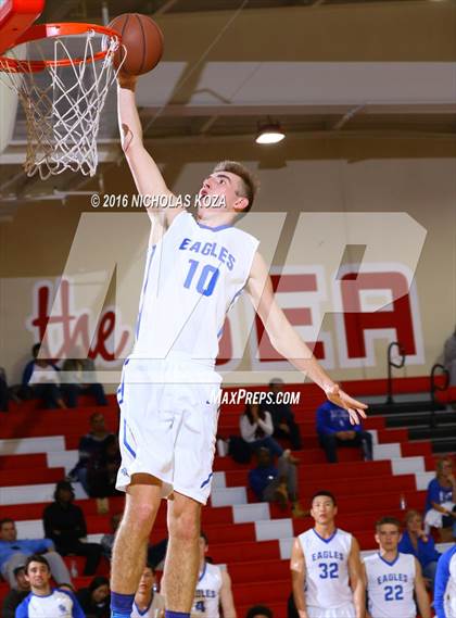 Thumbnail 3 in Peninsula vs. Santa Margarita (Pacific Shores Tournament) photogallery.