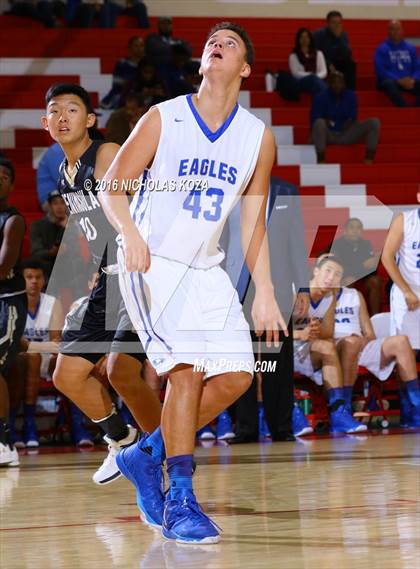 Thumbnail 1 in Peninsula vs. Santa Margarita (Pacific Shores Tournament) photogallery.