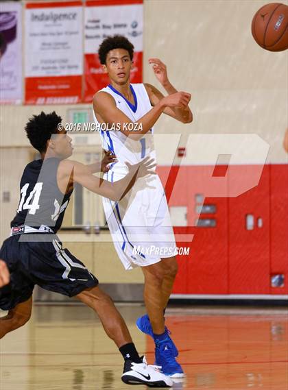 Thumbnail 3 in Peninsula vs. Santa Margarita (Pacific Shores Tournament) photogallery.