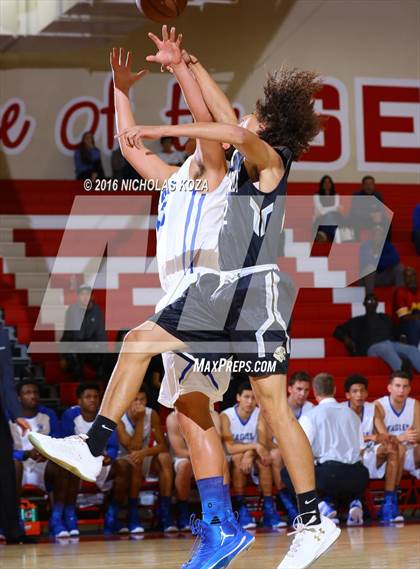 Thumbnail 3 in Peninsula vs. Santa Margarita (Pacific Shores Tournament) photogallery.