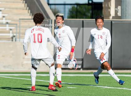 Thumbnail 3 in Westbury vs Cypress Lakes (6A R3 Bi-District PlayOffs) photogallery.