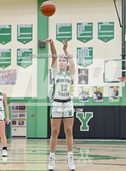 Thumbnail 2 in Shelbyville @ Yorktown photogallery.