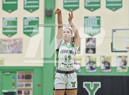 Thumbnail 2 in Shelbyville @ Yorktown photogallery.