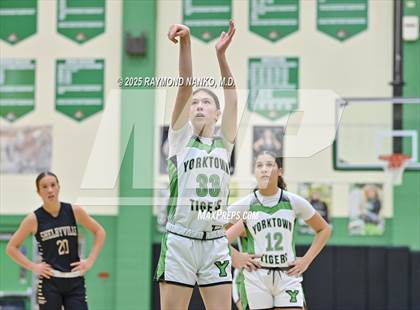 Thumbnail 1 in Shelbyville @ Yorktown photogallery.