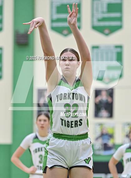 Thumbnail 1 in Shelbyville @ Yorktown photogallery.